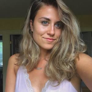 Meet your Posher, Casey